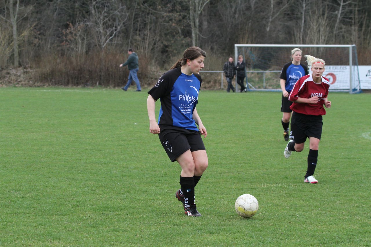 Bild 80 - Frauen am 3.4.11